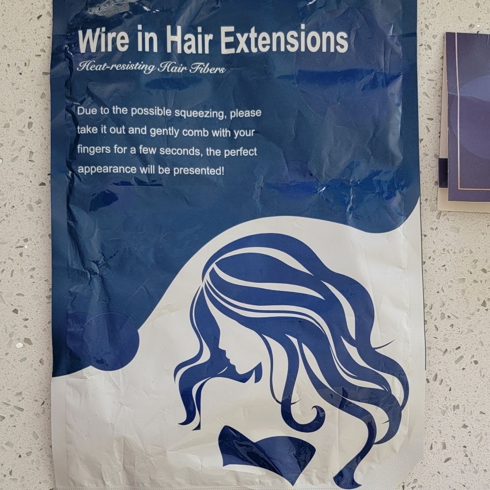 New 20" hair extensions brunette curly wire